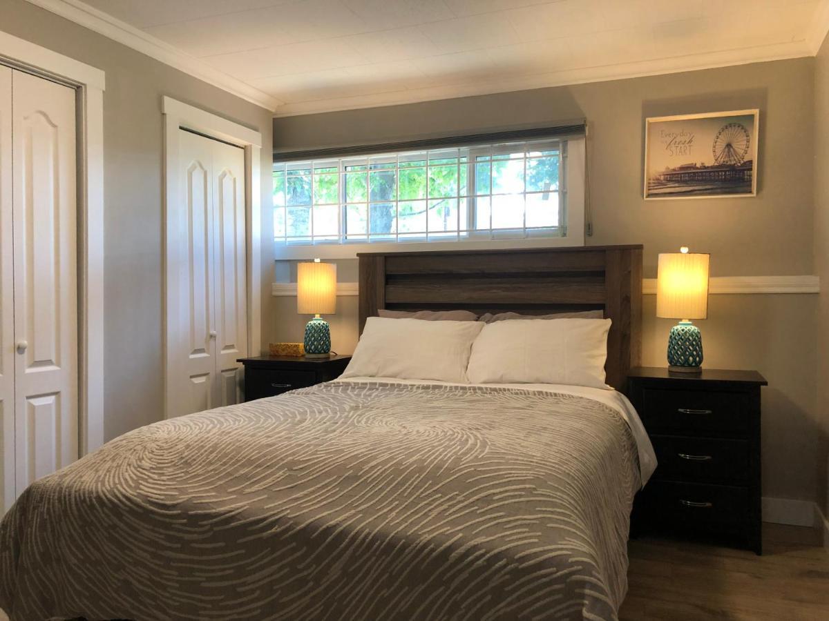 Cheerful Home Close To Downtown Kelowna Extérieur photo